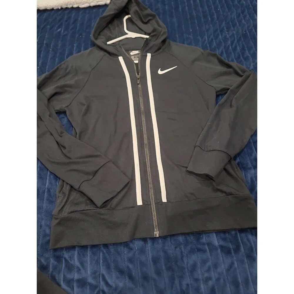 Kids XL Nike Dri Fit Jogger Capri And Zip Up Booded Jacket B25